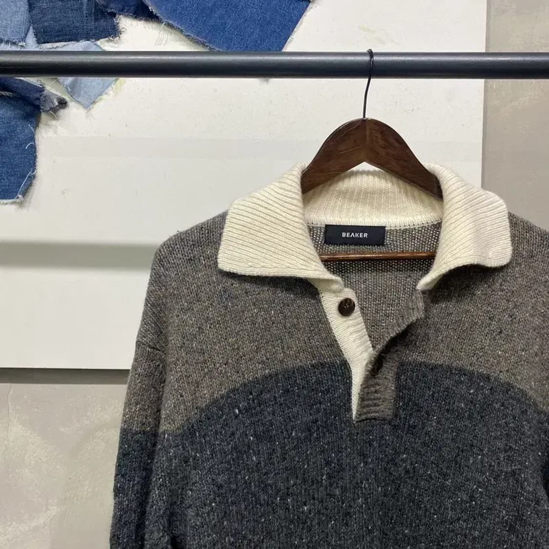 (빅사이즈) 비이커 캐주얼 스트라이프 양모 니트 긴팔카라티 상품이미지3