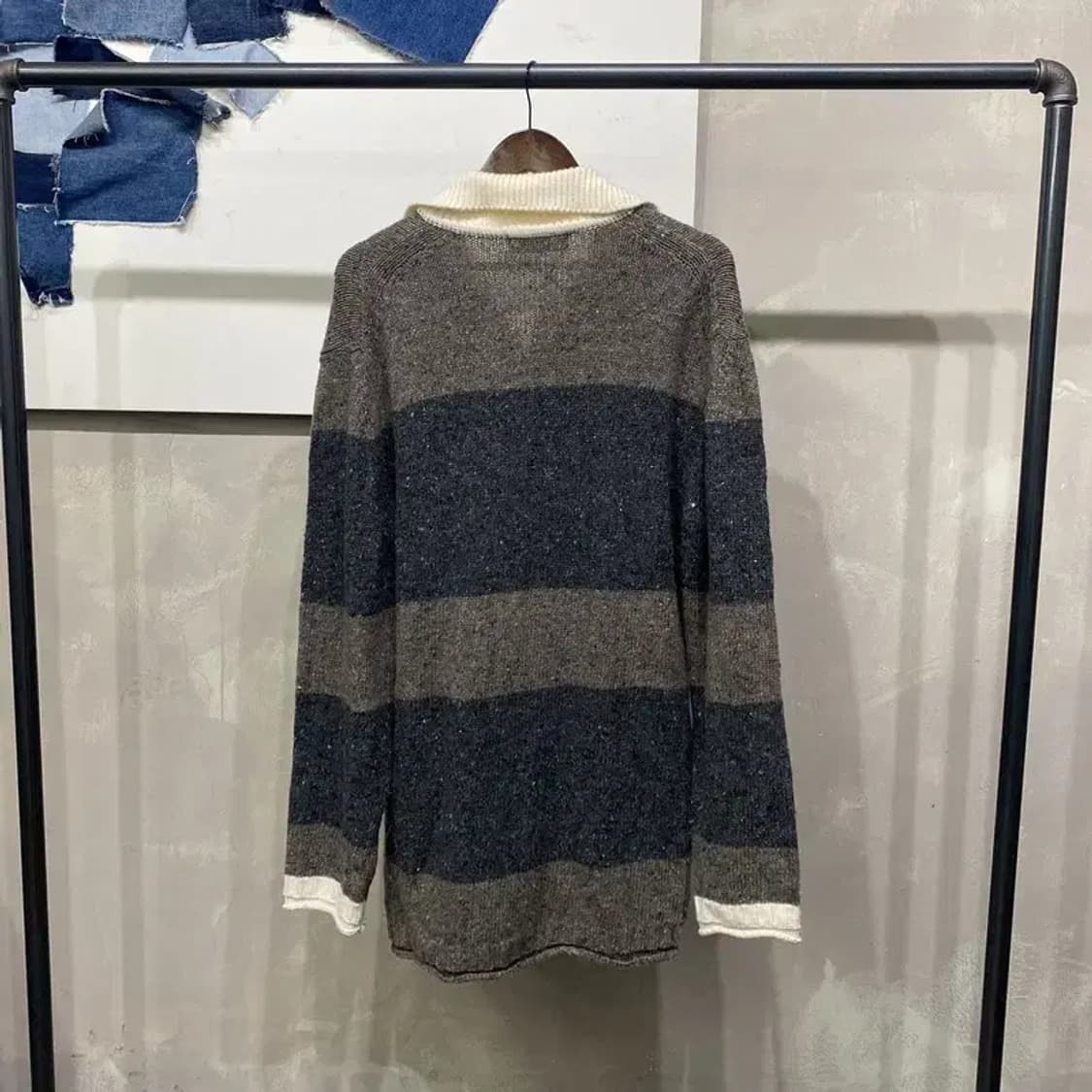 (빅사이즈) 비이커 캐주얼 스트라이프 양모 니트 긴팔카라티 상품이미지4