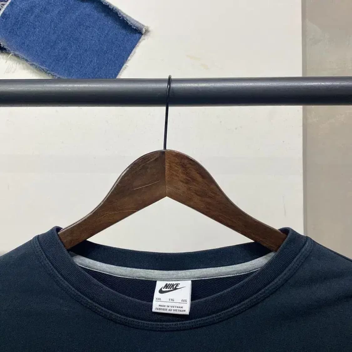 (105) 나이키 스트릿 자수 블랙 맨투맨 긴팔 티 상품이미지2