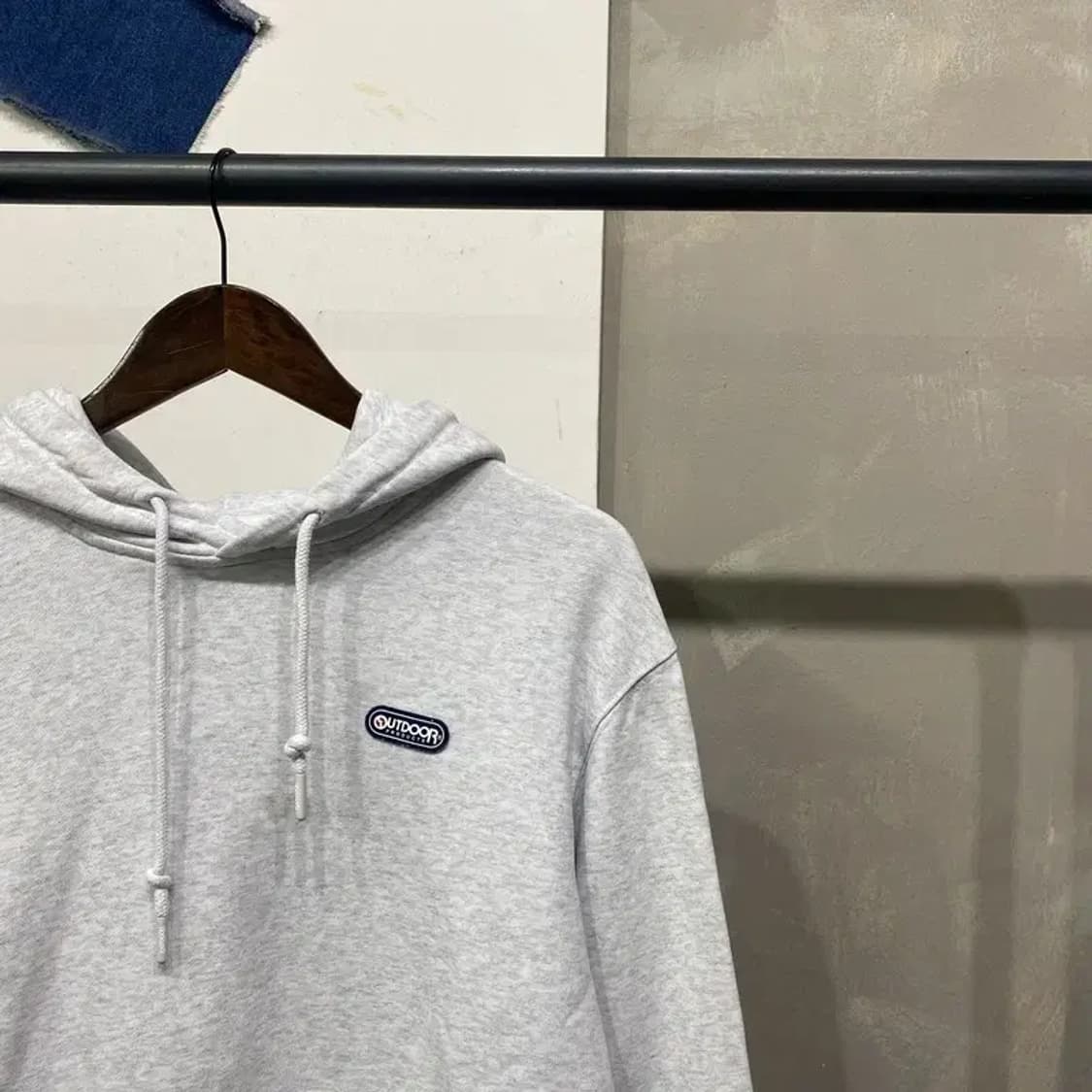 (90) 아웃도어프로덕츠 캐주얼 백멜란지 자수 후드티 상품이미지3