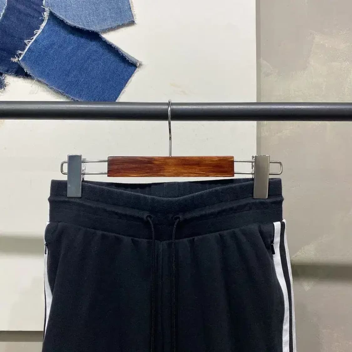 (24~25인치) 아디다스 여성 스트릿 밴딩 유로파 조거팬츠 운동바지 상품이미지2