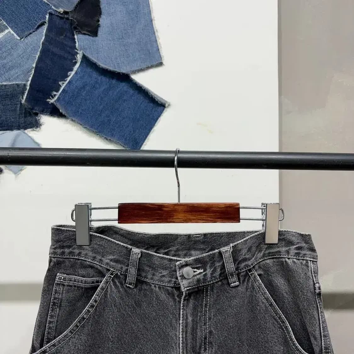 (30인치) 에잇세컨즈 여성 캐주얼 카펜터 데님팬츠 흑청바지 상품이미지2