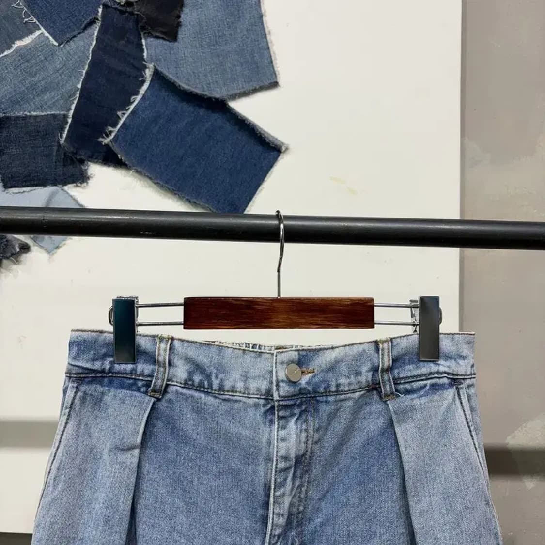 (28~30인치) 낫포너드 스트릿 밴딩 핀턱 연청바지 데님팬츠 상품이미지2