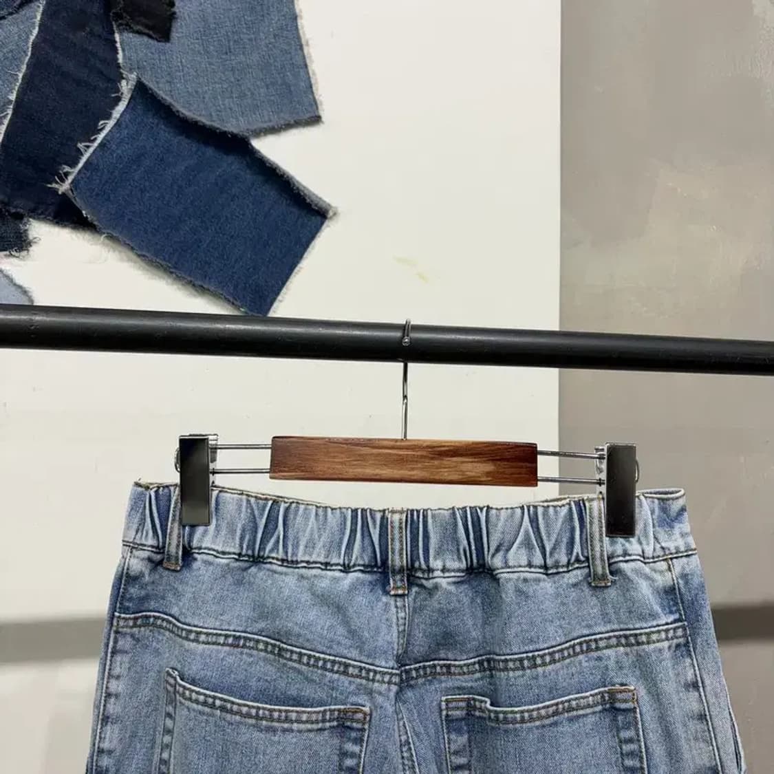 (28~30인치) 낫포너드 스트릿 밴딩 핀턱 연청바지 데님팬츠 상품이미지4