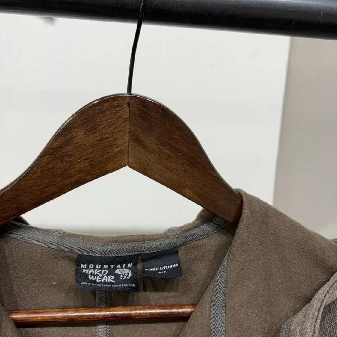 (90) 마운틴하드웨어 여성 아웃도어 후드집업 자켓 상품이미지2