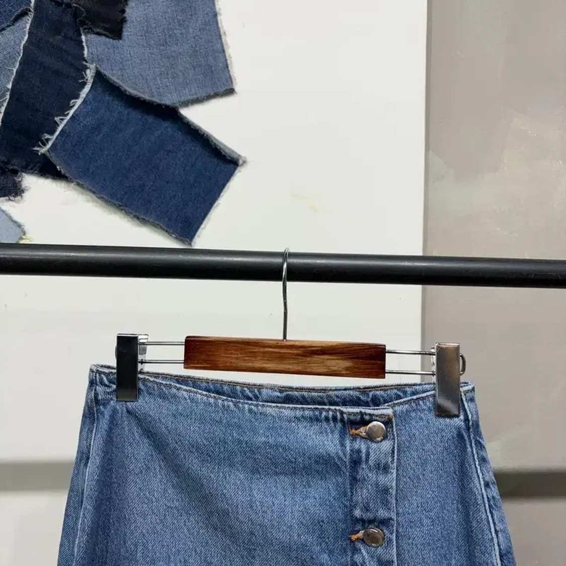 (24인치) 자라 ZARA 여성 데님 버튼 롱 청스커트 치마 상품이미지2