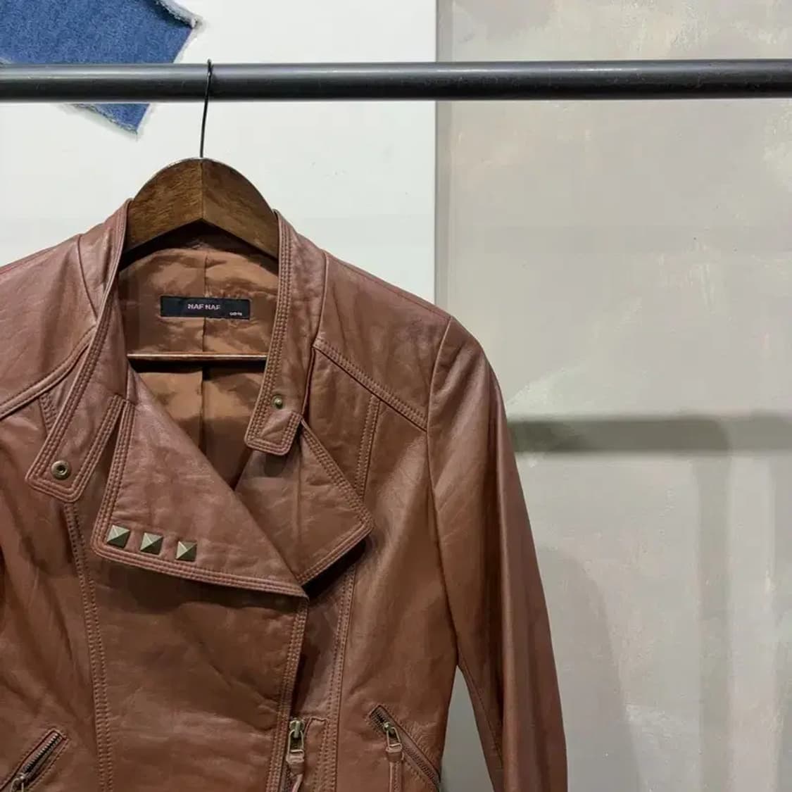 (85) NAFNAF 여성 빈티지 양가죽 라이더 자켓 상품이미지3