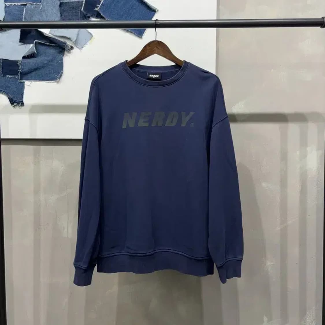 (105) 널디 캐주얼 스트릿 프린팅 맨투맨 긴팔 티 상품이미지1