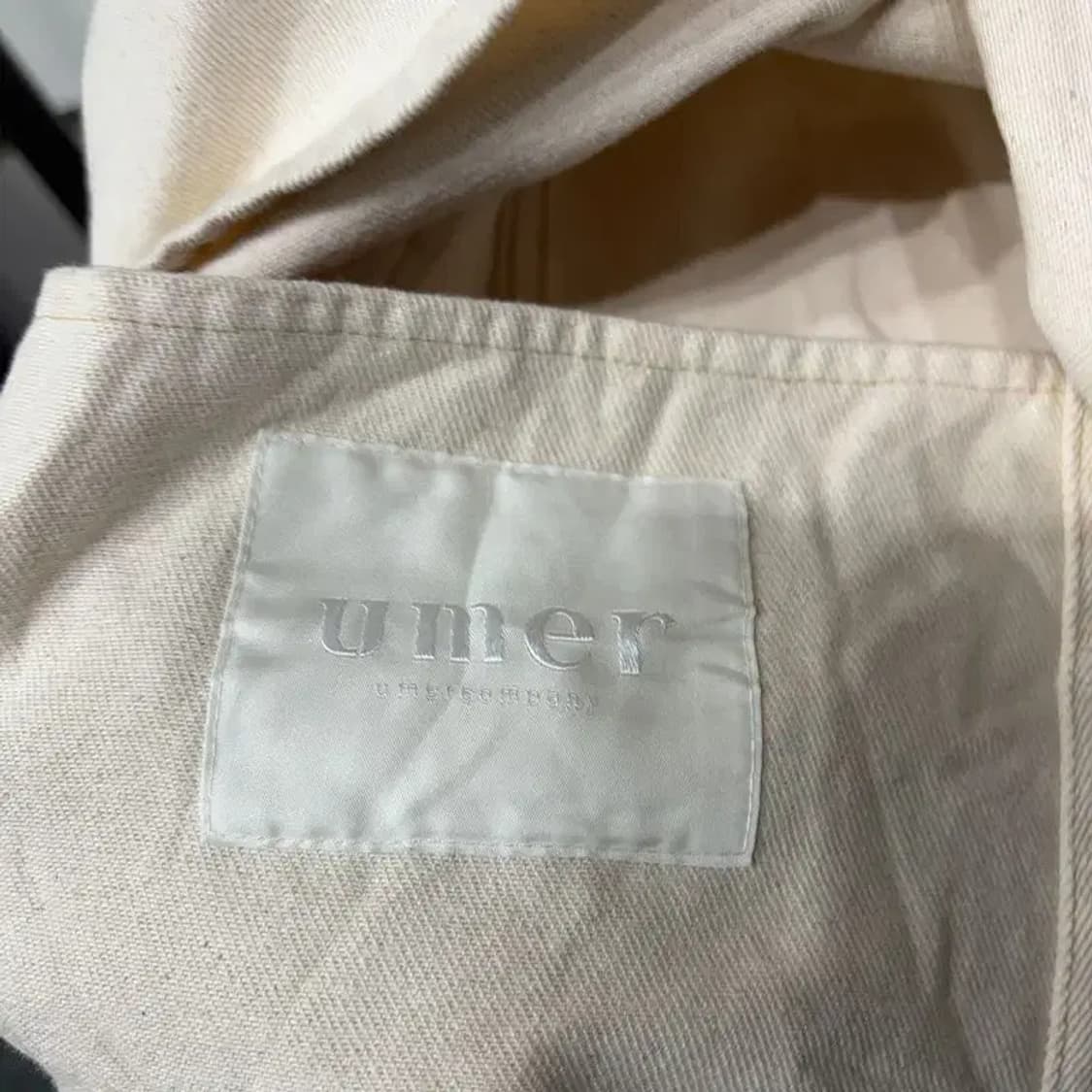 (95) 유메르 여성 캐주얼 투포켓 크림진 데님 트러커 자켓 상품이미지5