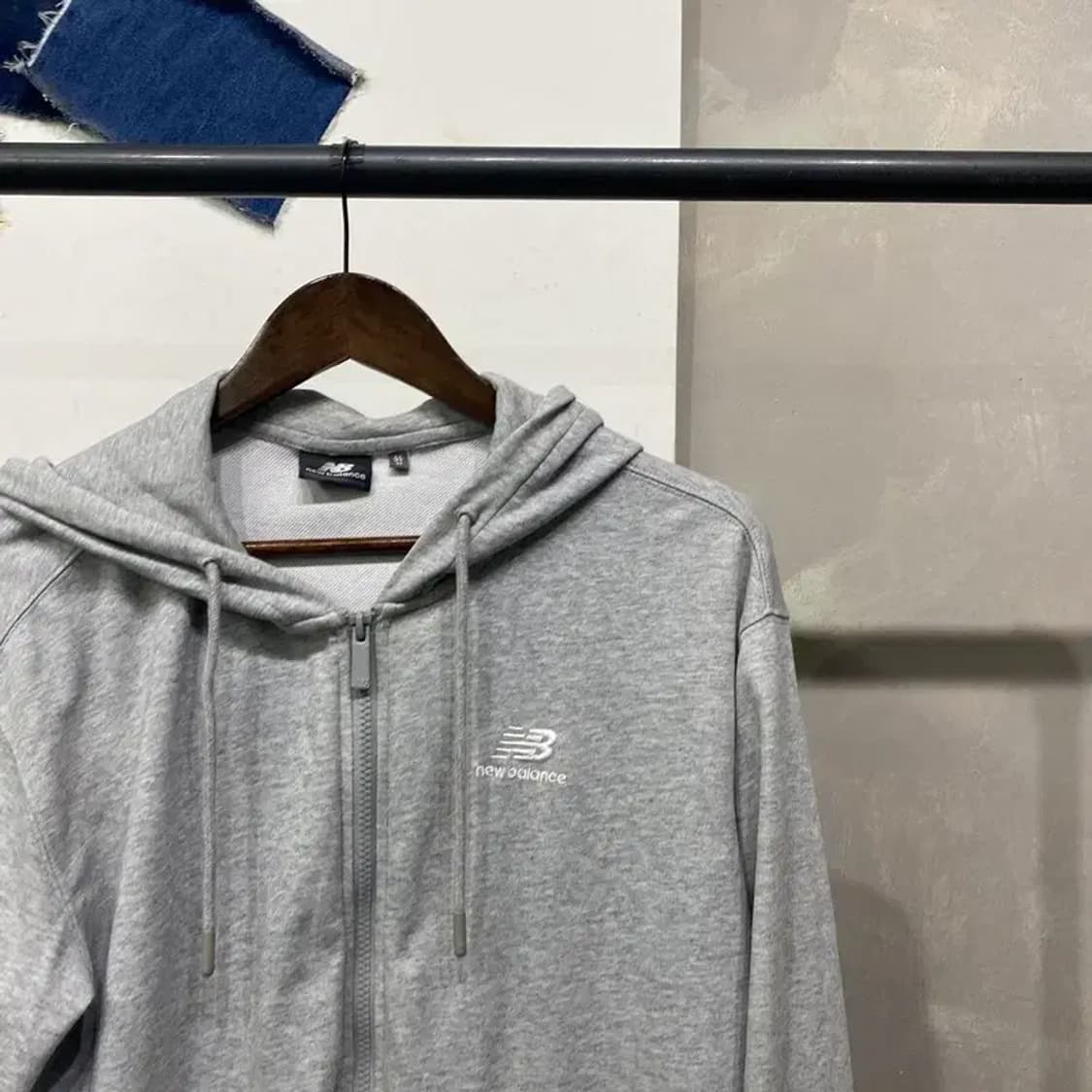 (95) 뉴발란스 캐주얼 자수 후드집업 자켓 상품이미지3