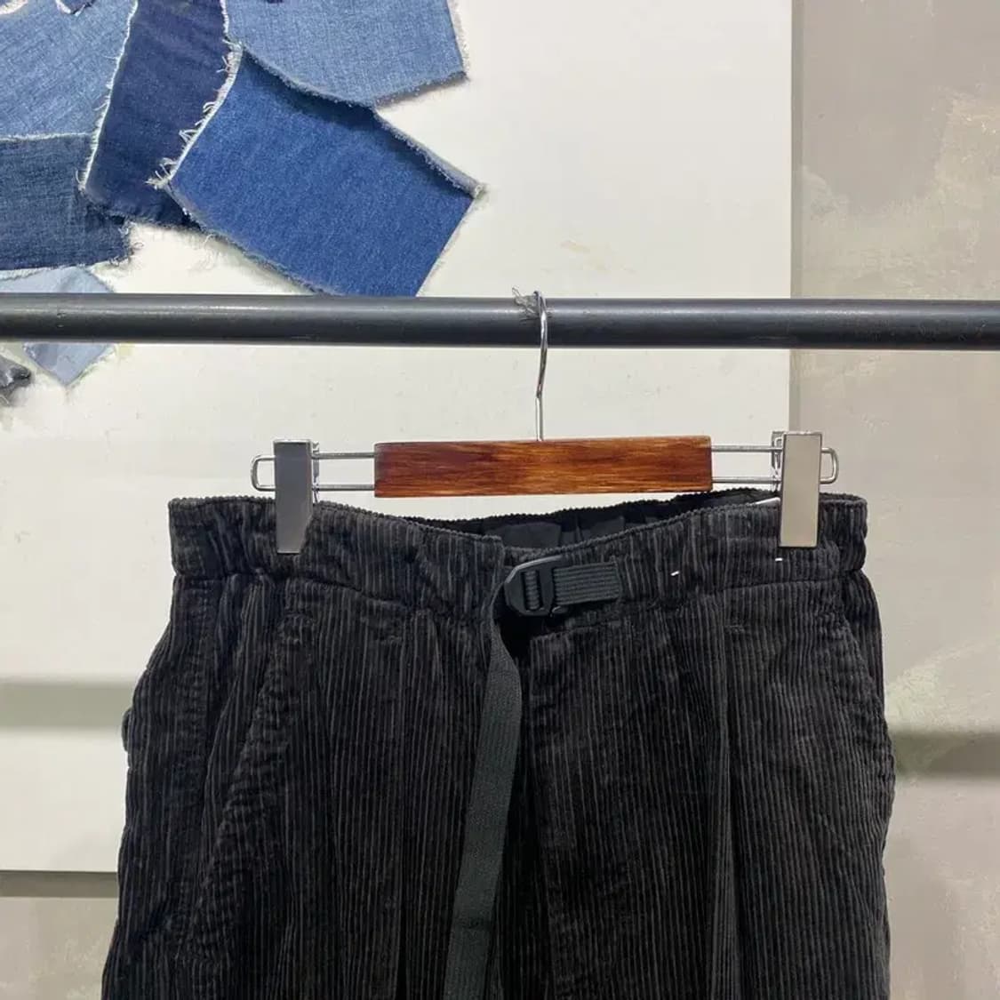 (28인치) 유니클로U 여성 벨티드 원턱 코듀로이 골덴팬츠 바지 상품이미지2