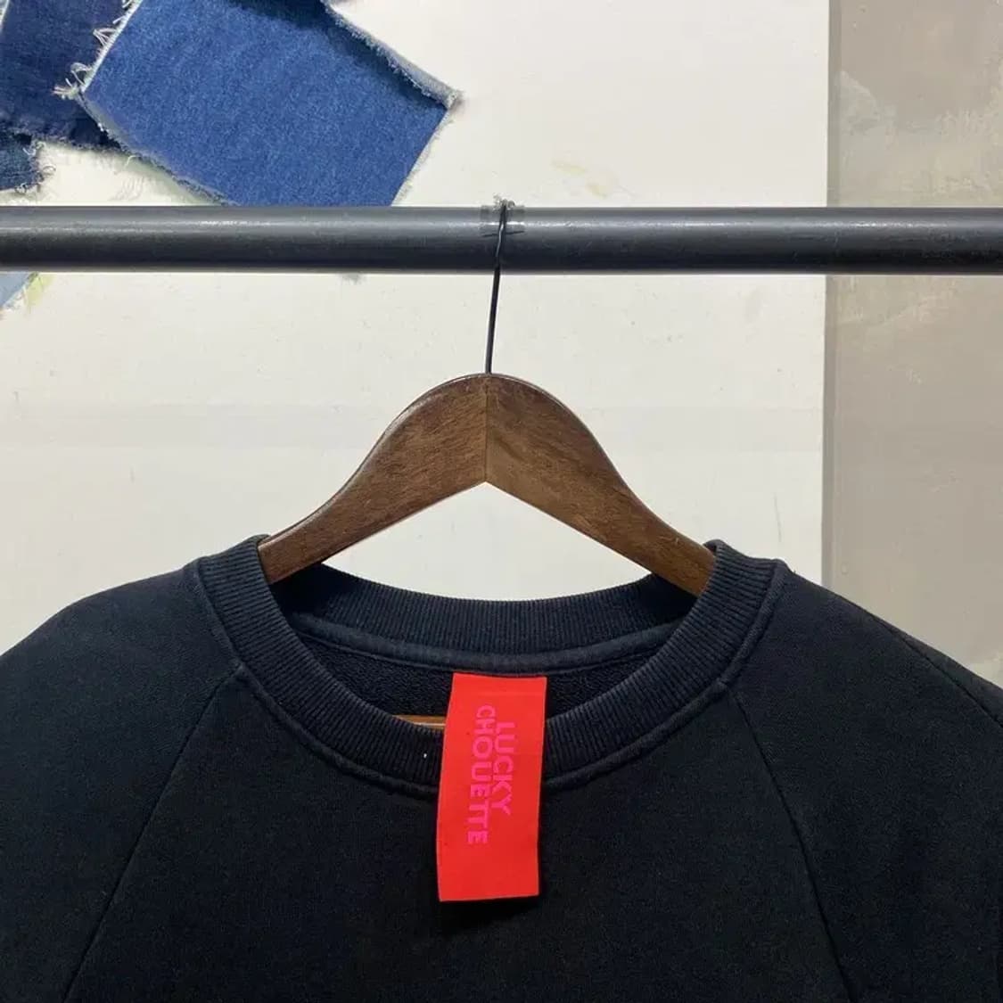 (105) 럭키슈에뜨 캐주얼 백프린팅 맨투맨 긴팔 티 상품이미지2