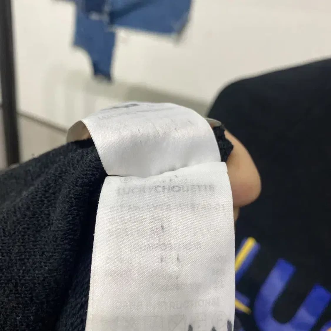 (105) 럭키슈에뜨 캐주얼 백프린팅 맨투맨 긴팔 티 상품이미지5