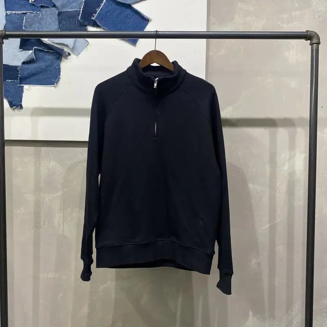 (105) 파르티멘토 스트릿 자수 반집업 맨투맨 긴팔 티 상품이미지1