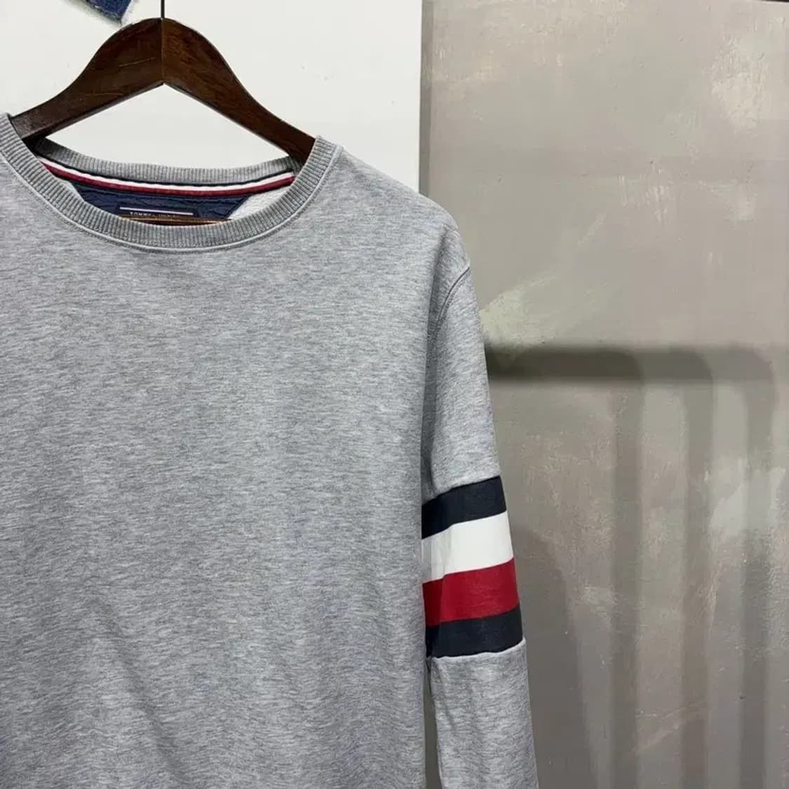 (95) 타미힐피거 캐주얼 맨투맨 긴팔티 상품이미지3