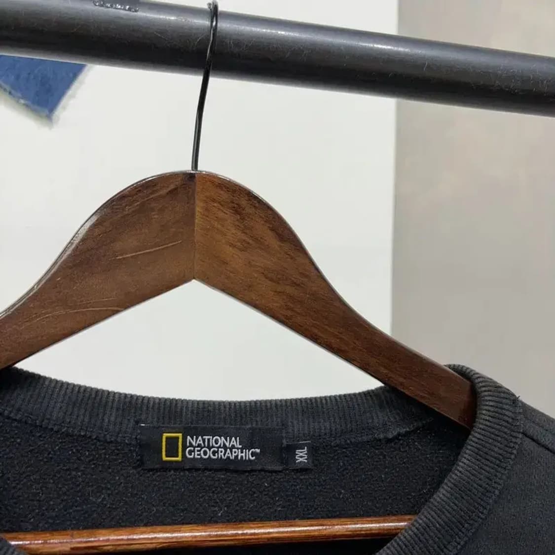 (110) 내셔널지오그래픽 캐주얼 기모 로고 자수 맨투맨 상품이미지2