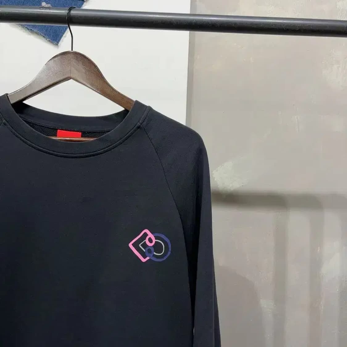 (100) 럭키슈에뜨 여성 오버사이즈 프린팅 맨투맨 상품이미지3