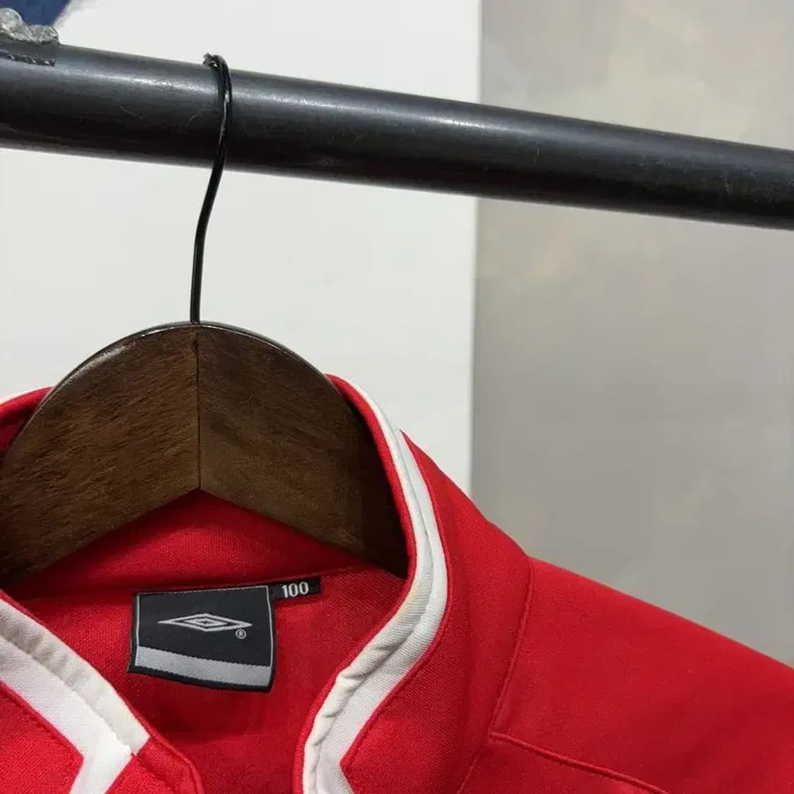 (100) 엄브로 부천 저지 트랙탑 자켓 상품이미지2