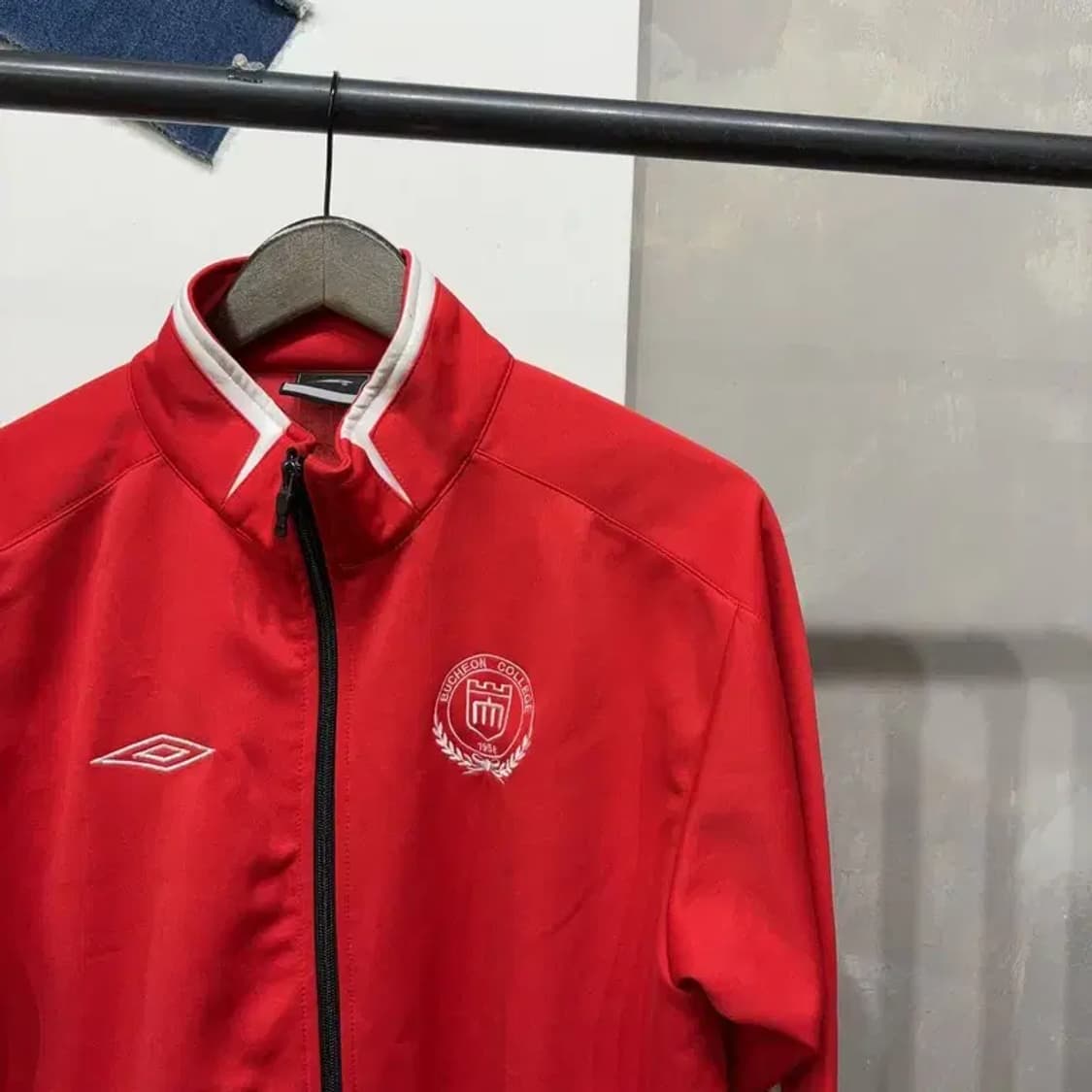 (100) 엄브로 부천 저지 트랙탑 자켓 상품이미지3