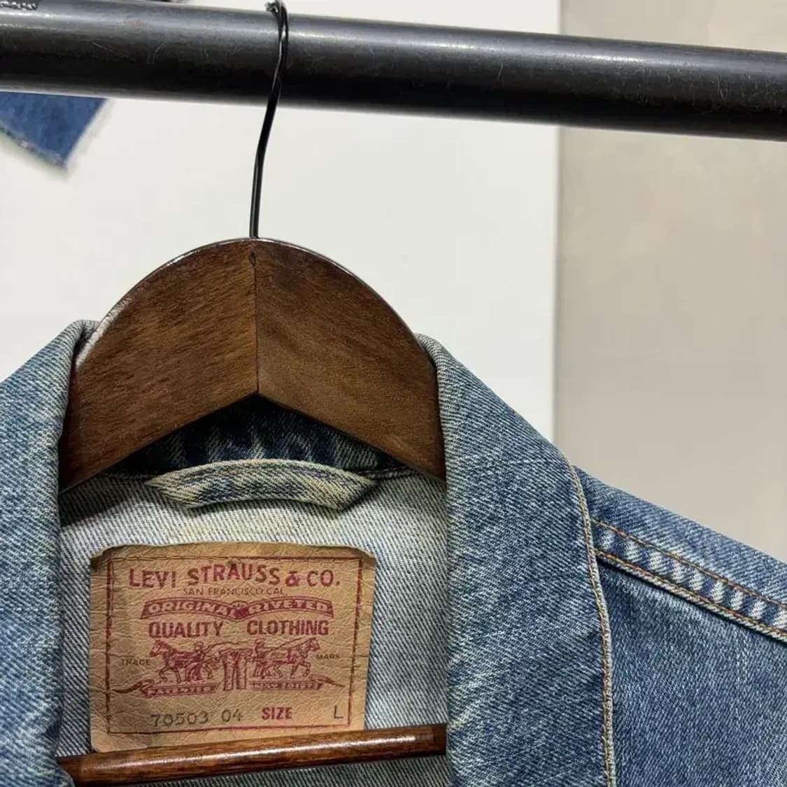 (100) 리바이스 70503 빈티지 컷팅 데님 트러커 청자켓 상품이미지2