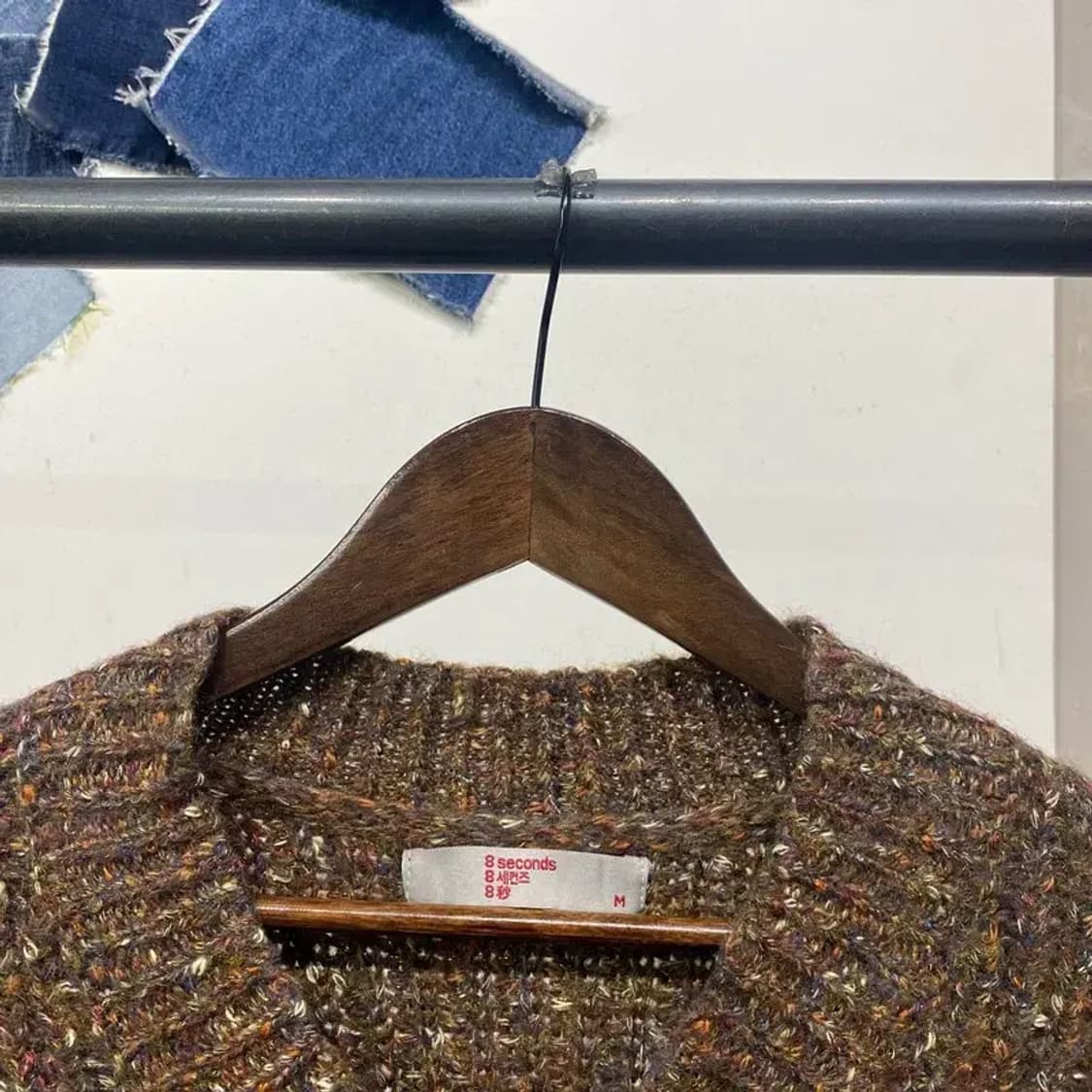 (100) 에잇세컨즈 여성 캐주얼 브이넥 니트 상품이미지2