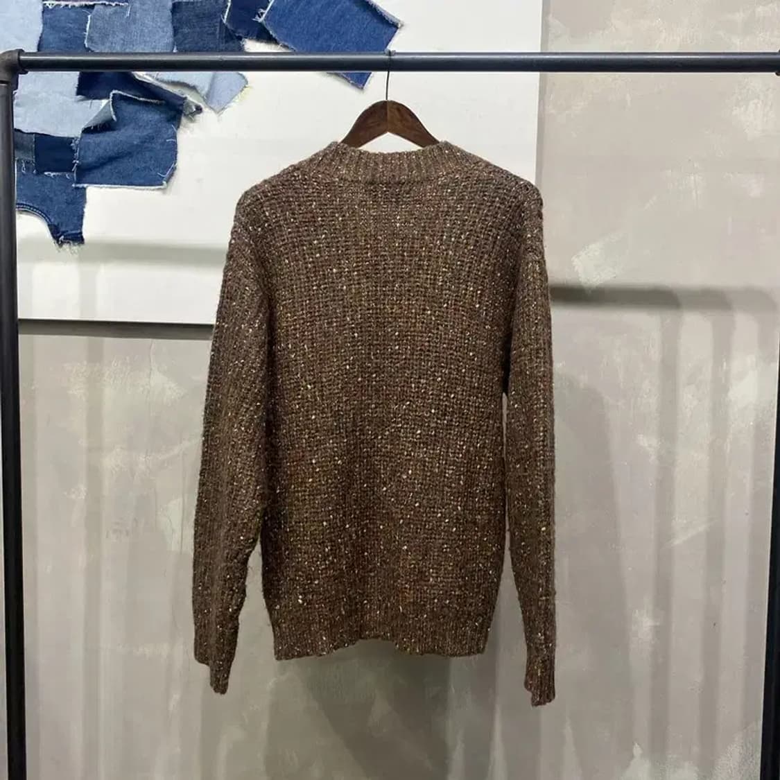 (100) 에잇세컨즈 여성 캐주얼 브이넥 니트 상품이미지4