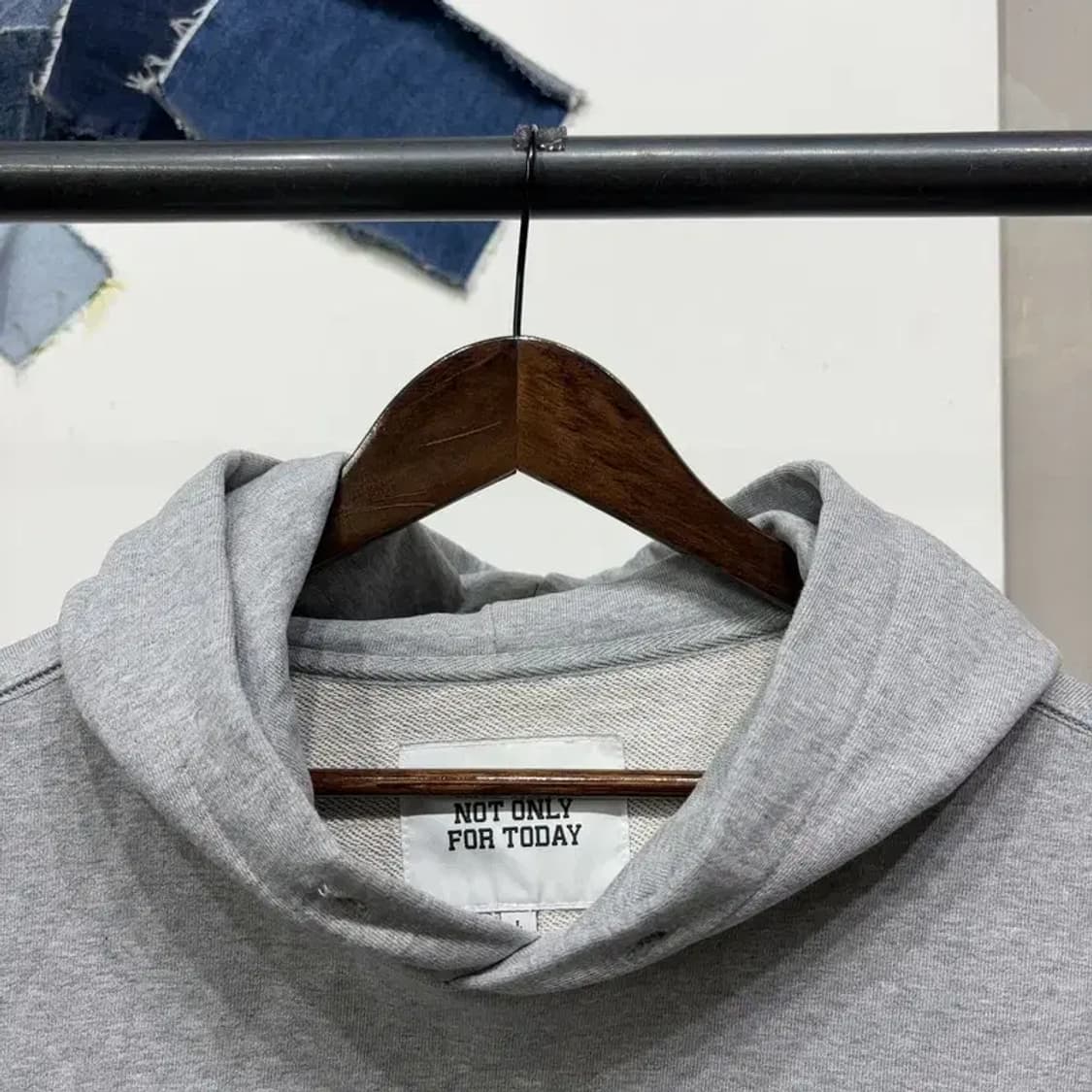 (105) 낫온리포투데이 스트릿 프린팅 후드티 상품이미지2