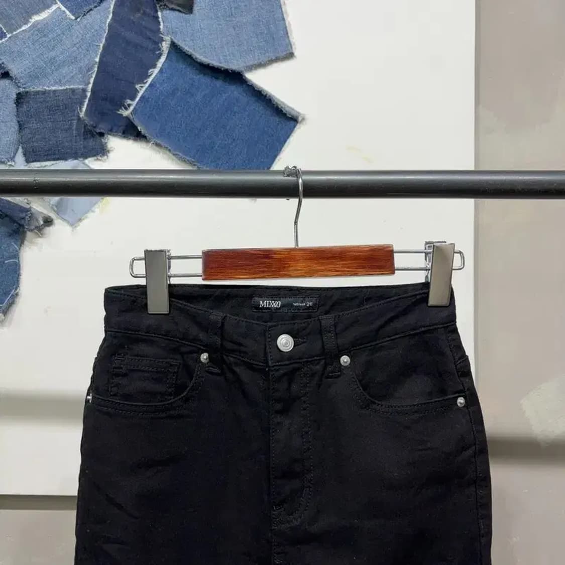 (26인치) 미쏘 여성 캐주얼 스판 블랙진 흑청바지 상품이미지2