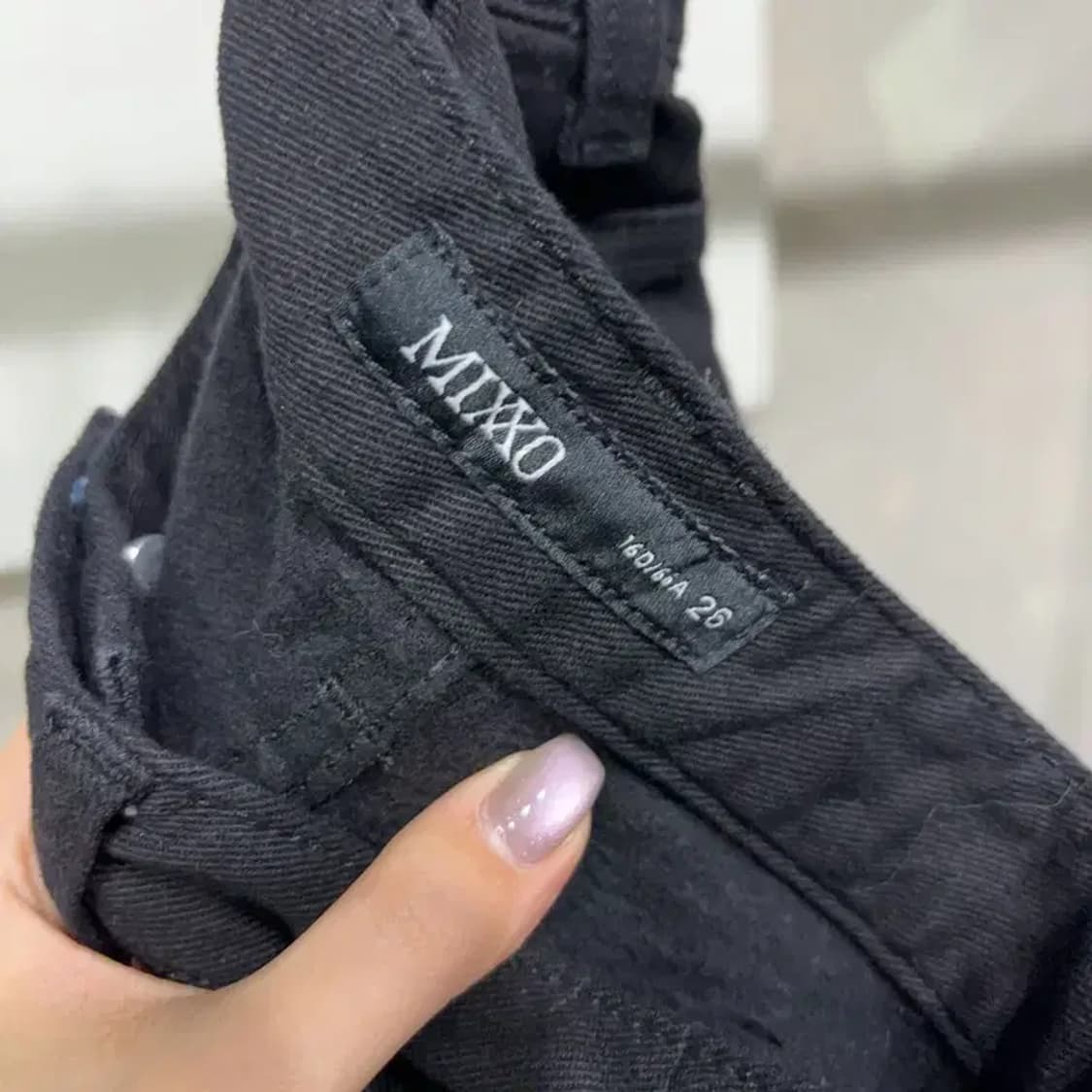 (26인치) 미쏘 여성 캐주얼 스판 블랙진 흑청바지 상품이미지5