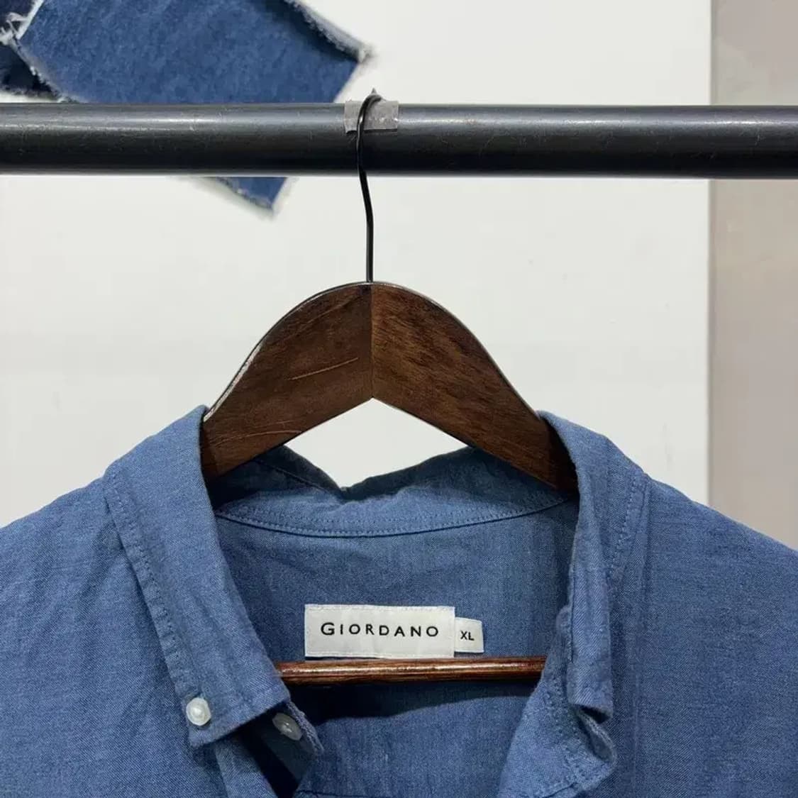 (105) 지오다노 캐주얼 데님 셔츠 청남방 상품이미지2
