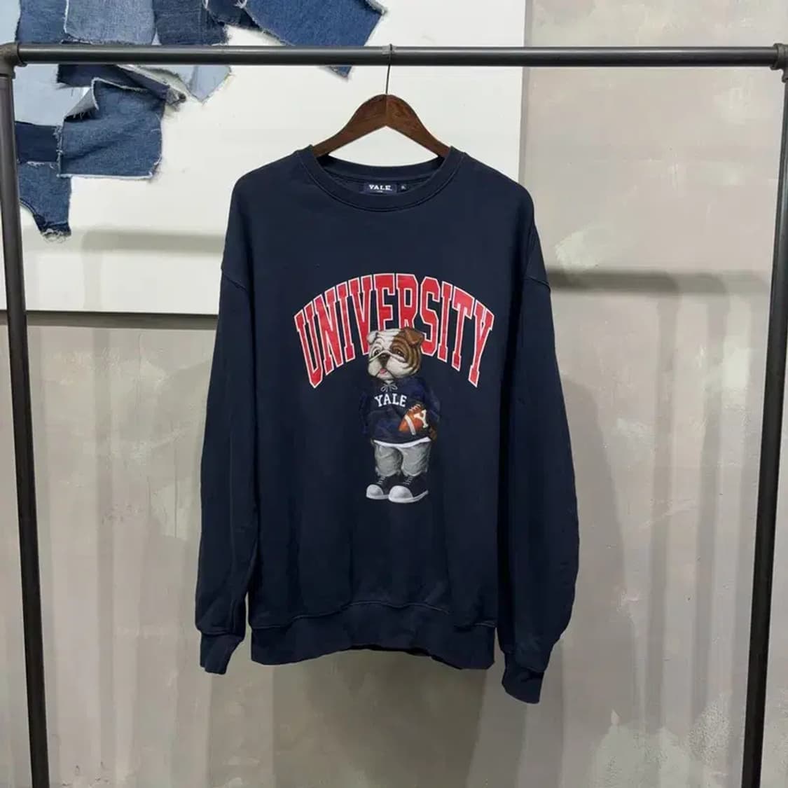 (105) 예일 스트릿 프린팅 네이비 기모 맨투맨 긴팔 티 상품이미지1