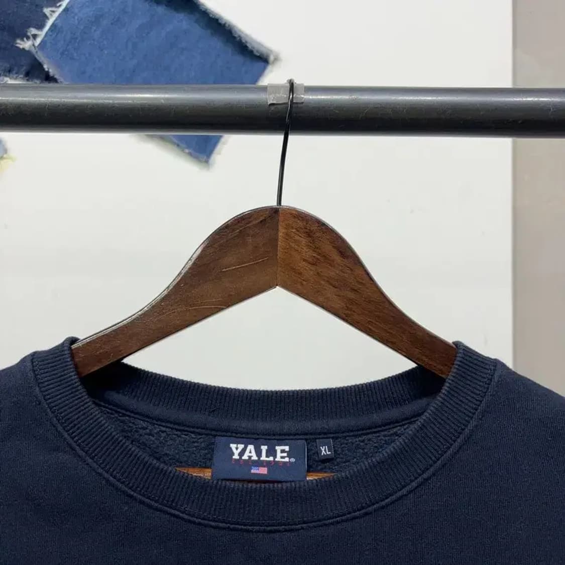 (105) 예일 스트릿 프린팅 네이비 기모 맨투맨 긴팔 티 상품이미지2