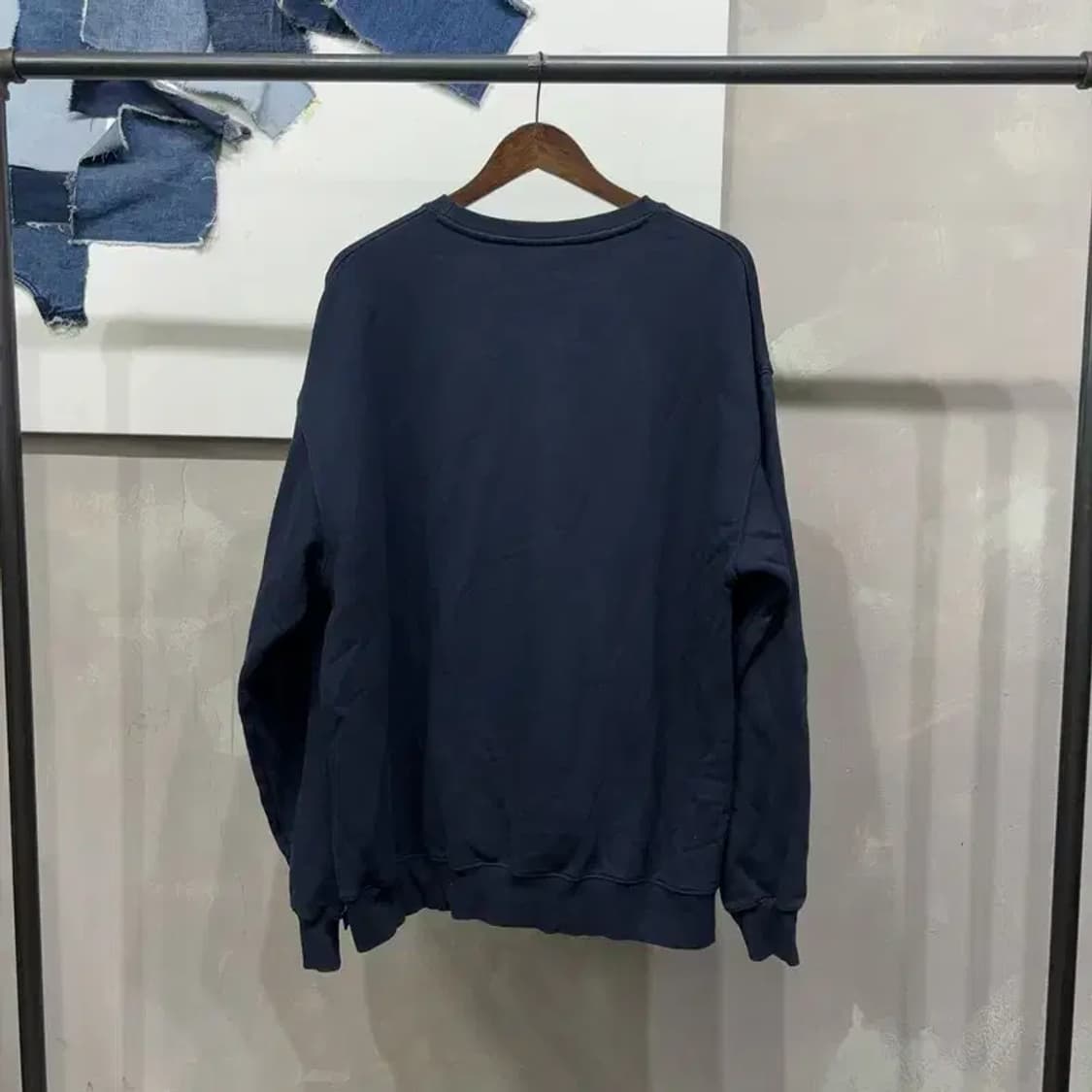 (105) 예일 스트릿 프린팅 네이비 기모 맨투맨 긴팔 티 상품이미지4