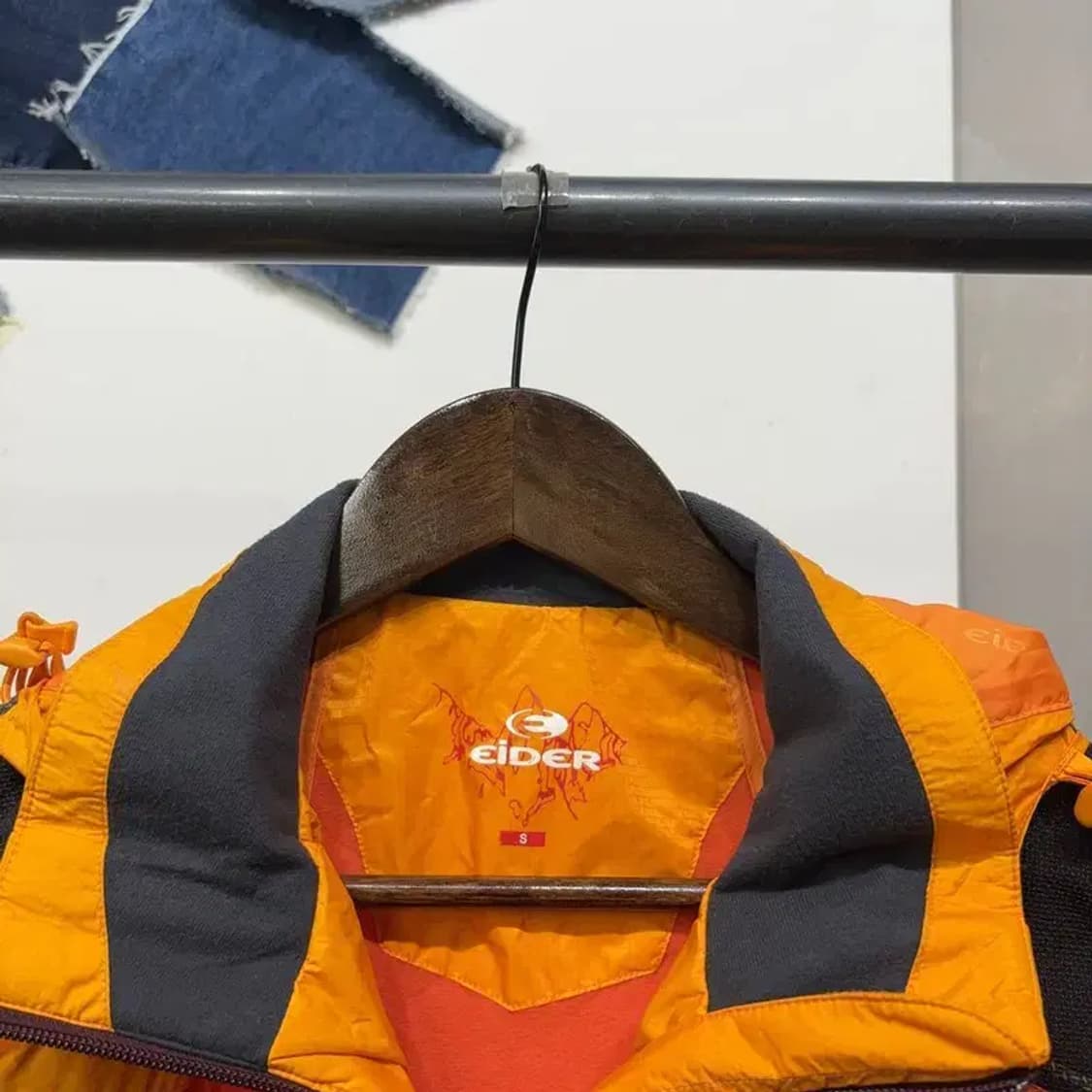 (90) 아이더 여성 등산 윈드스토퍼 바람막이 자켓 상품이미지2