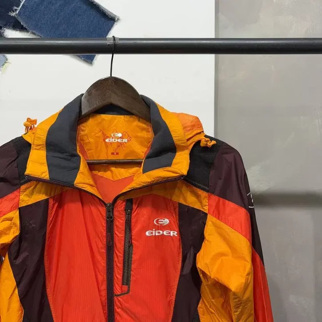 (90) 아이더 여성 등산 윈드스토퍼 바람막이 자켓 상품이미지3