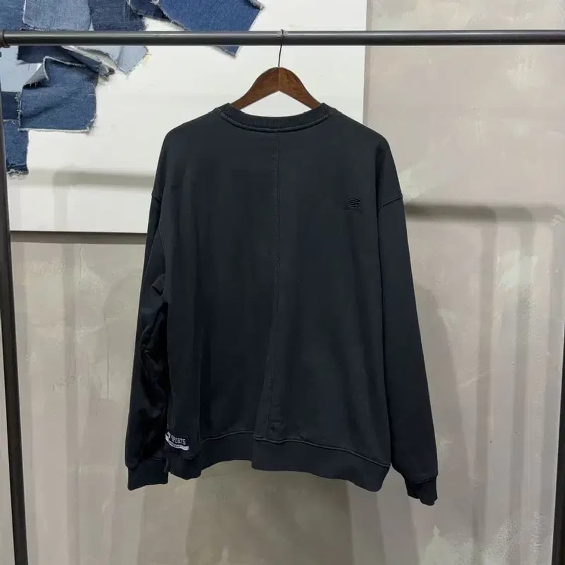 (105) 뉴발란스 캐주얼 기모 프린팅 맨투맨 긴팔티 상품이미지4