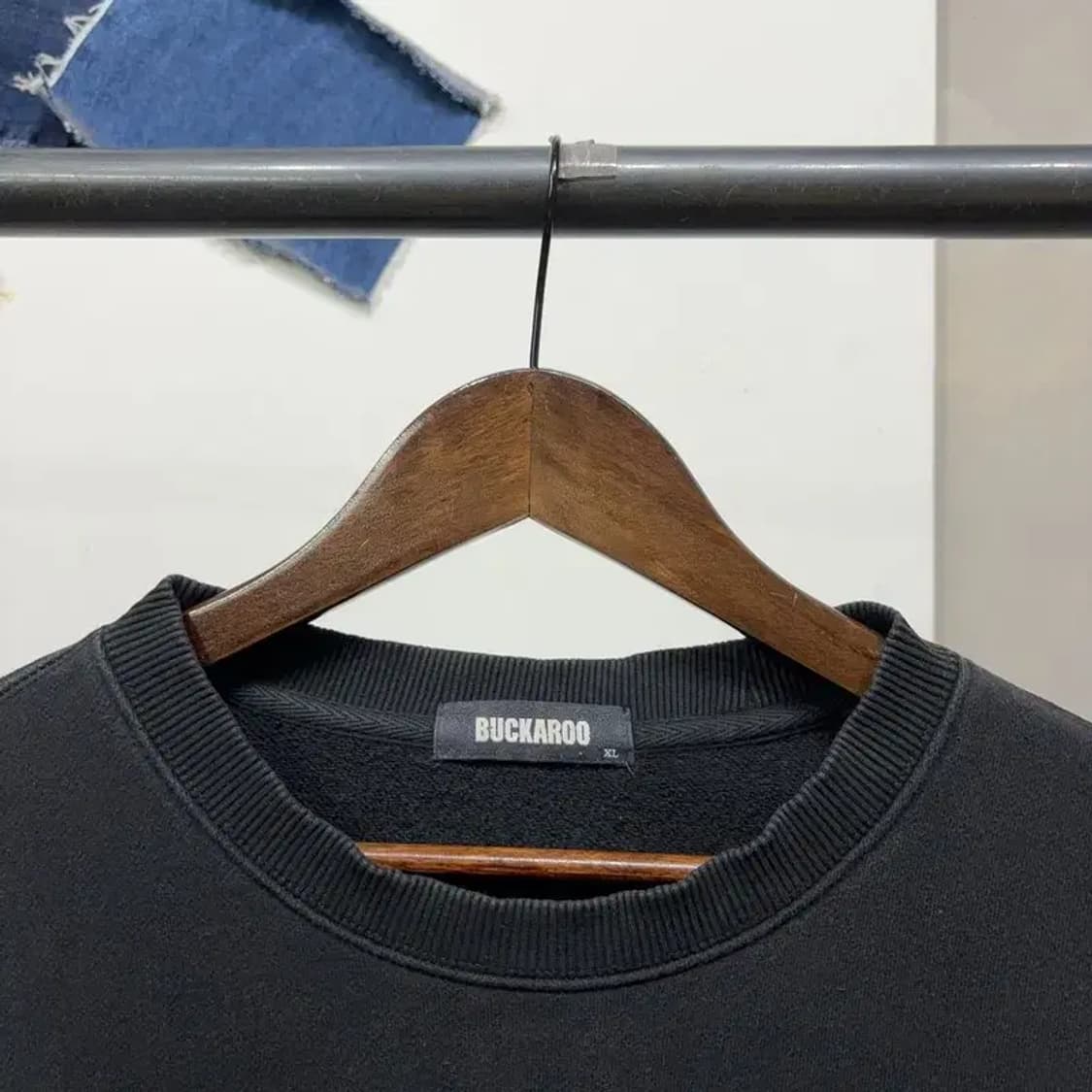 (105) 버커루 캐주얼 자수 맨투맨 긴팔티 상품이미지2