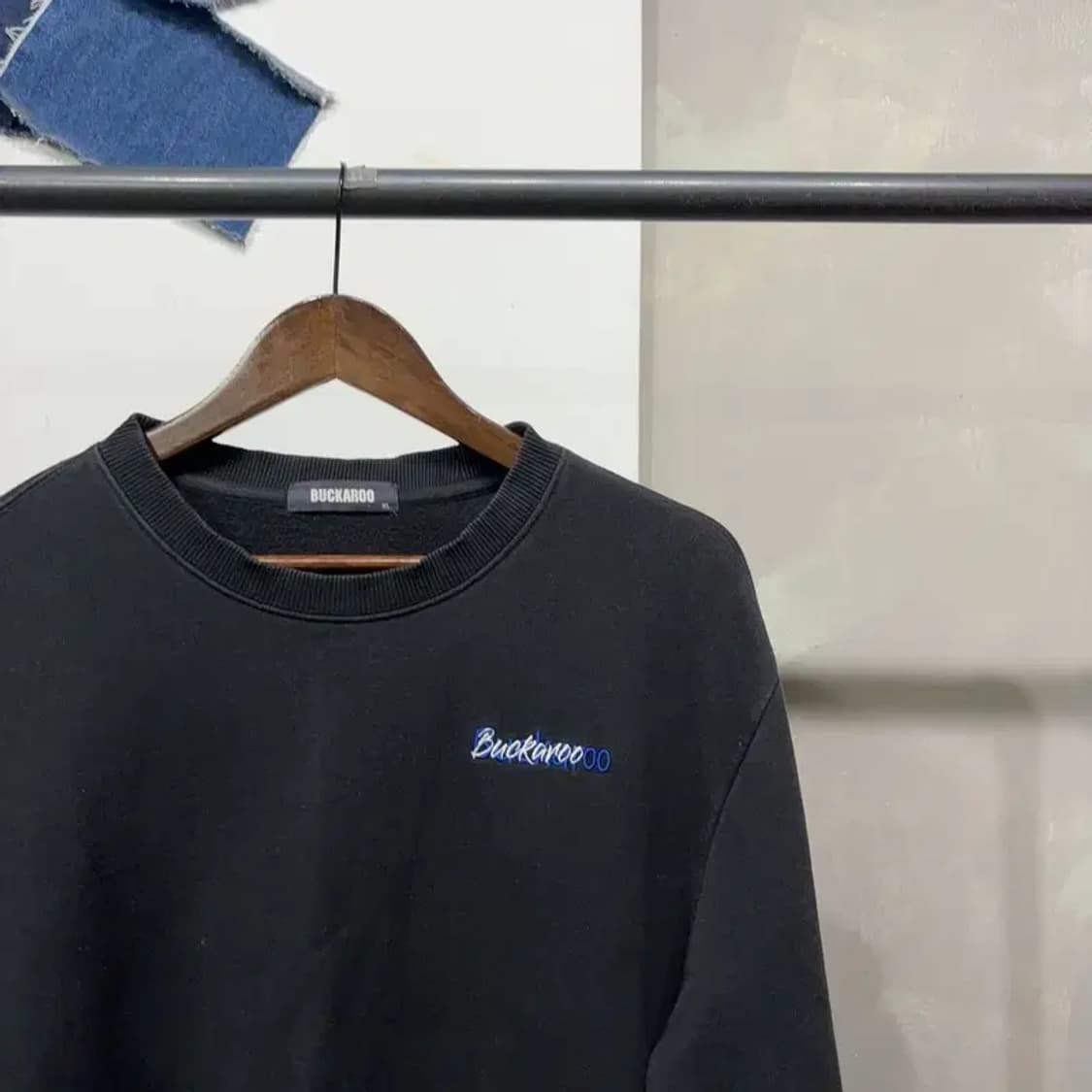 (105) 버커루 캐주얼 자수 맨투맨 긴팔티 상품이미지3