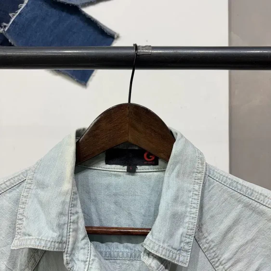 (95) 게스 웨스턴 투포켓 연청 데님 셔츠 청남방 상품이미지2