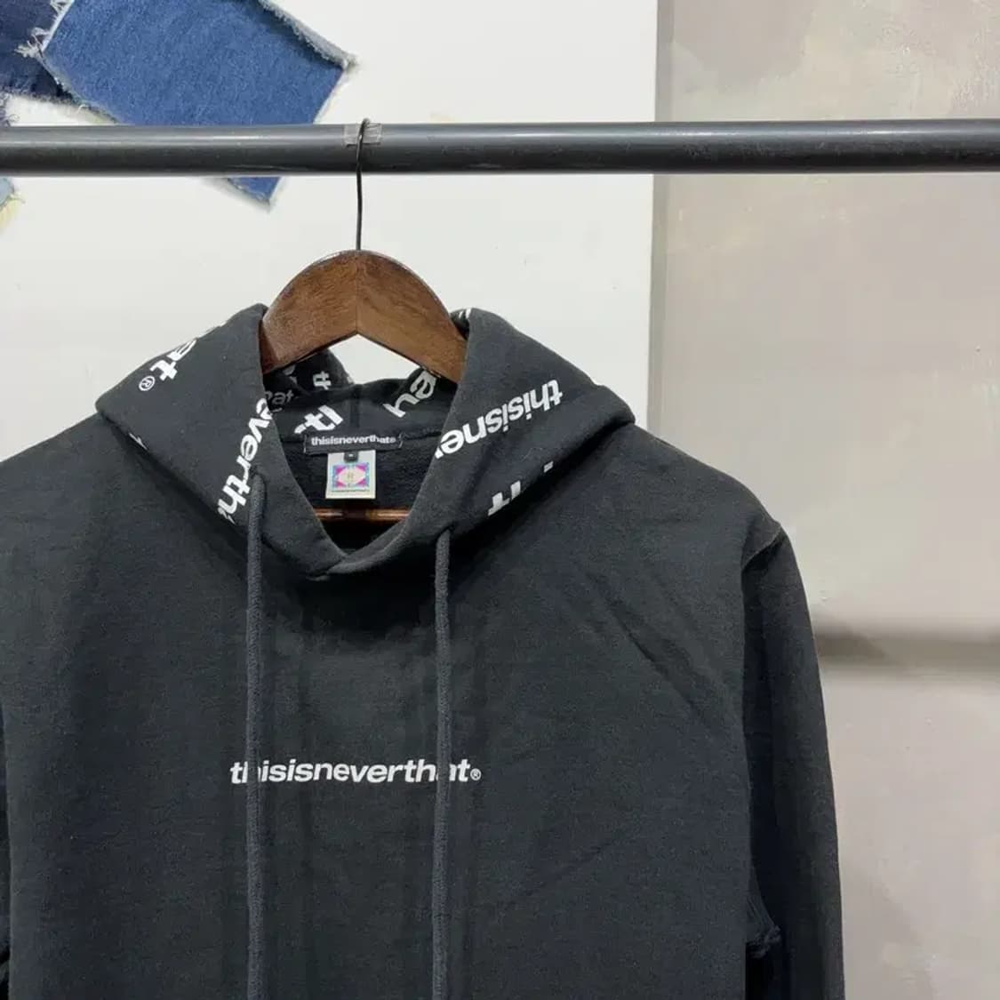 (100) 디스이즈네버댓 스트릿 프린팅 후드티 상품이미지3