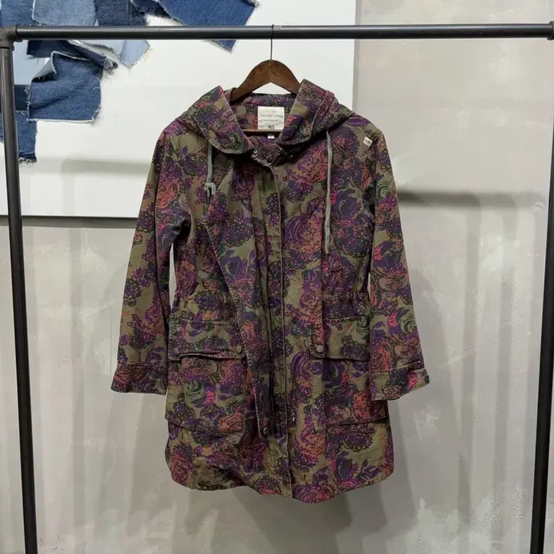 (85) 써스데이아일랜드 여성 플라워패턴 후드 야상 자켓 상품이미지1