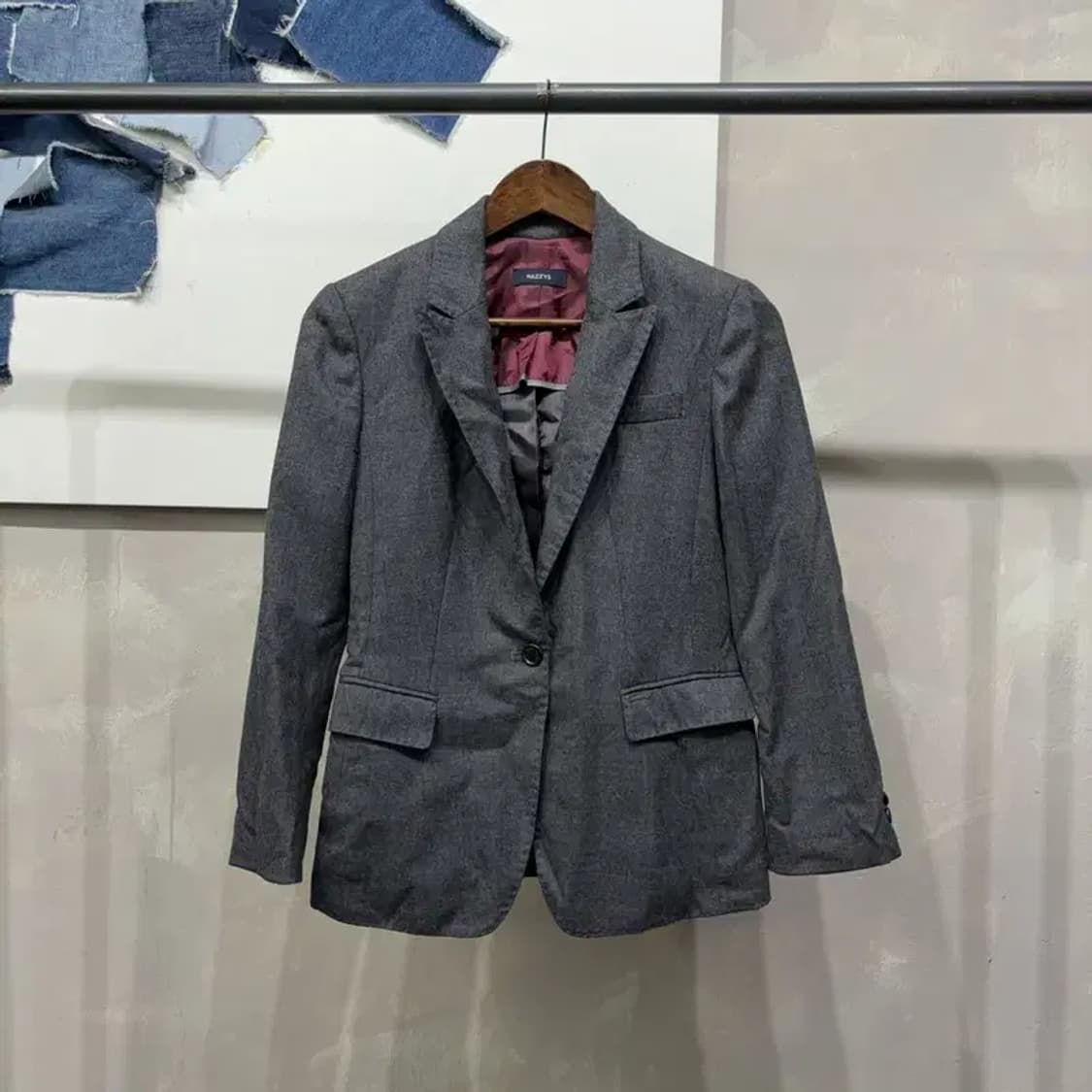 (85) 헤지스 여성 캐주얼 모직 원버튼 블레이저 자켓 상품이미지1