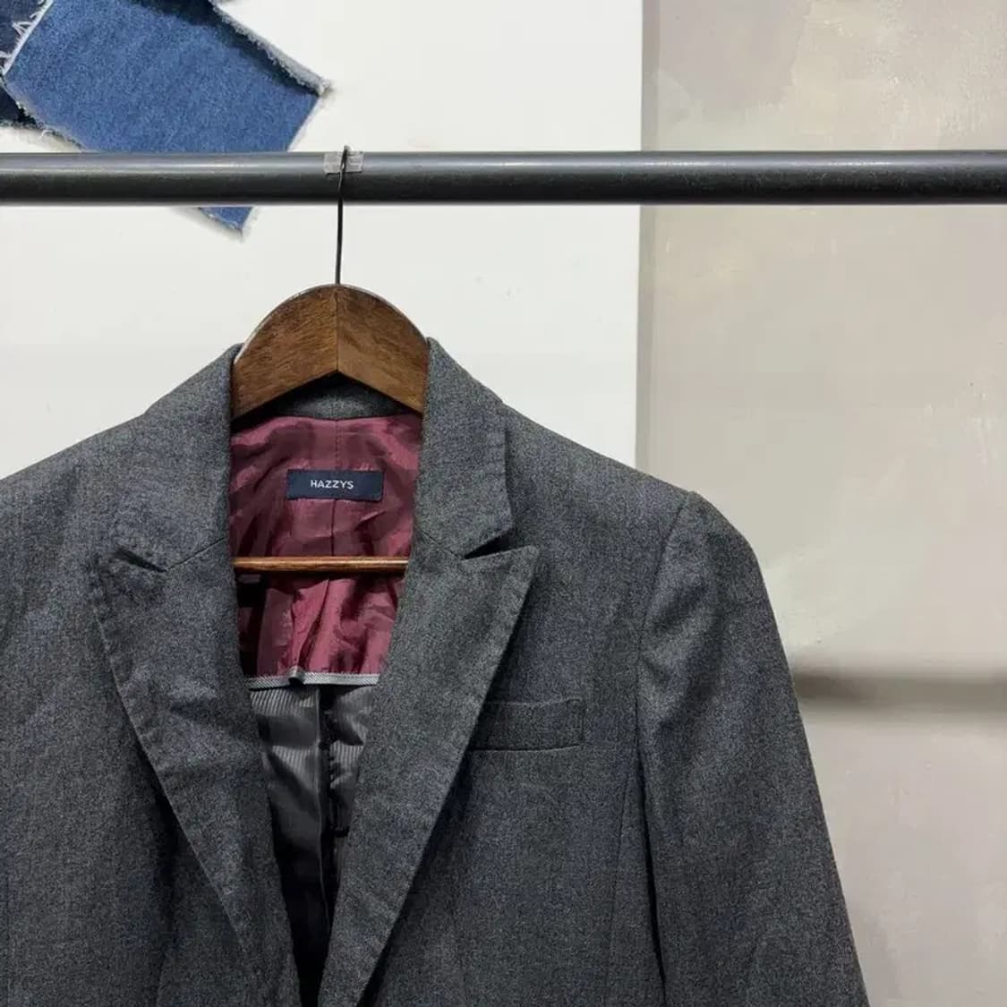 (85) 헤지스 여성 캐주얼 모직 원버튼 블레이저 자켓 상품이미지3