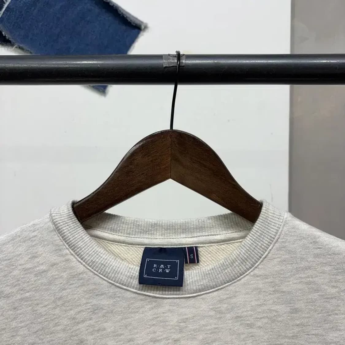 (95) 로맨틱크라운 캐주얼 스트릿 맨투맨 긴팔티 상품이미지2