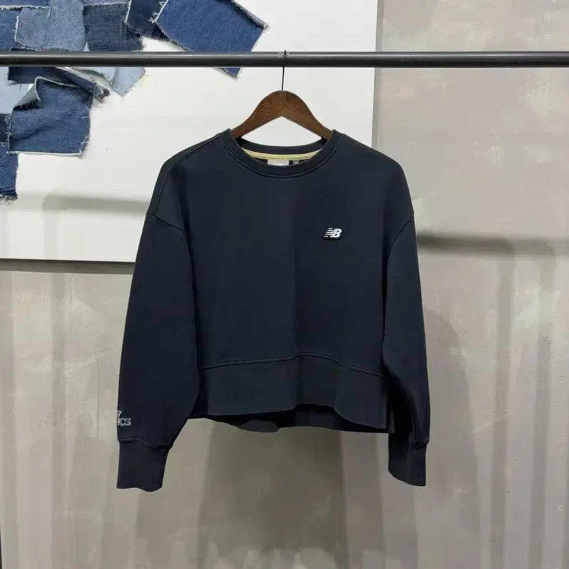 (85) 뉴발란스 여성 캐주얼 기모 맨투맨 긴팔티 상품이미지1