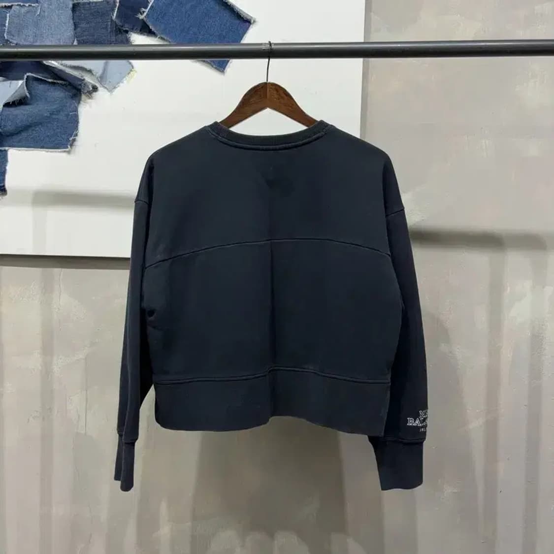 (85) 뉴발란스 여성 캐주얼 기모 맨투맨 긴팔티 상품이미지4