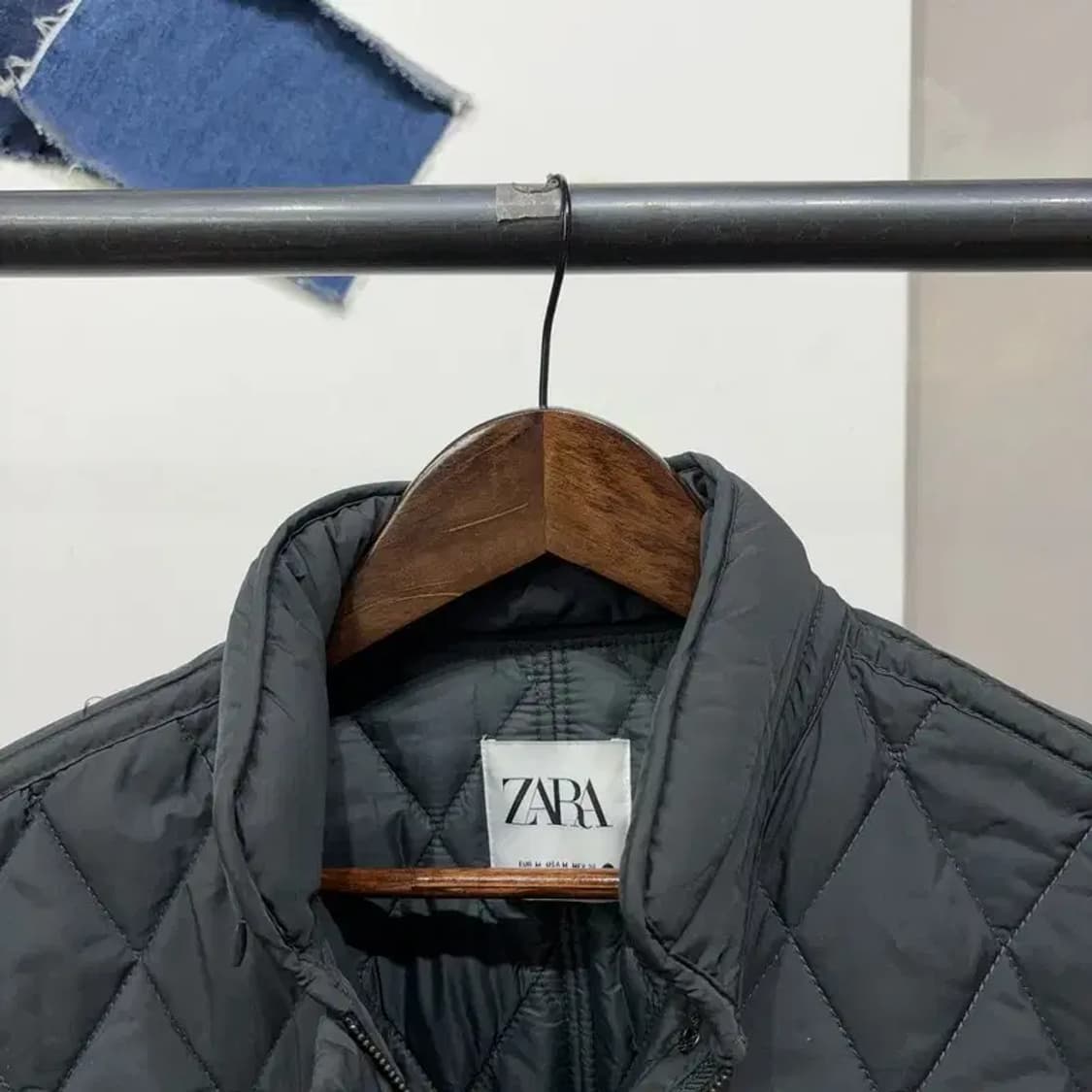 (95) 자라 여성 캐주얼 퀼팅 크롭 경량패딩 자켓 상품이미지2