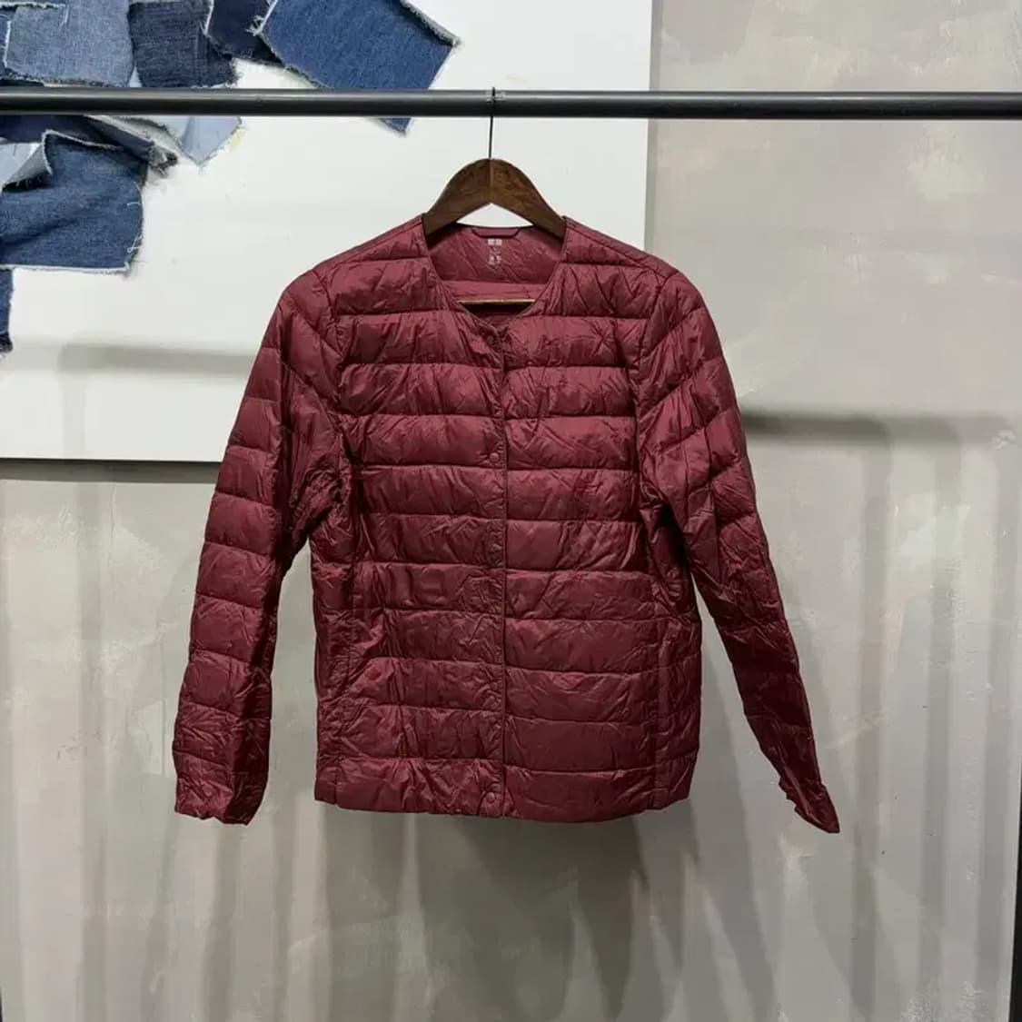 (100) 유니클로 여성 캐주얼 다운 경량패딩 상품이미지1