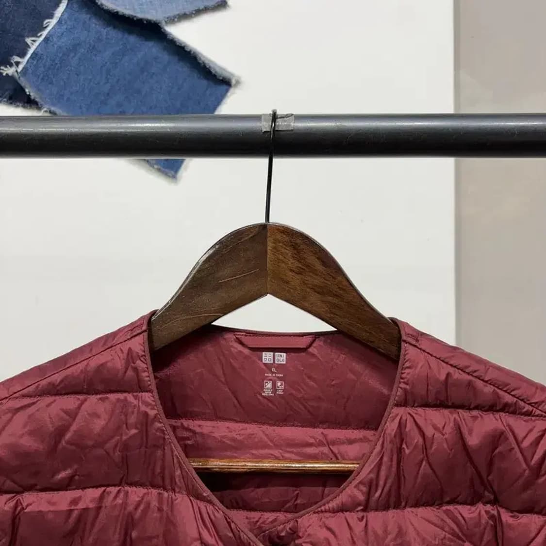 (100) 유니클로 여성 캐주얼 다운 경량패딩 상품이미지2