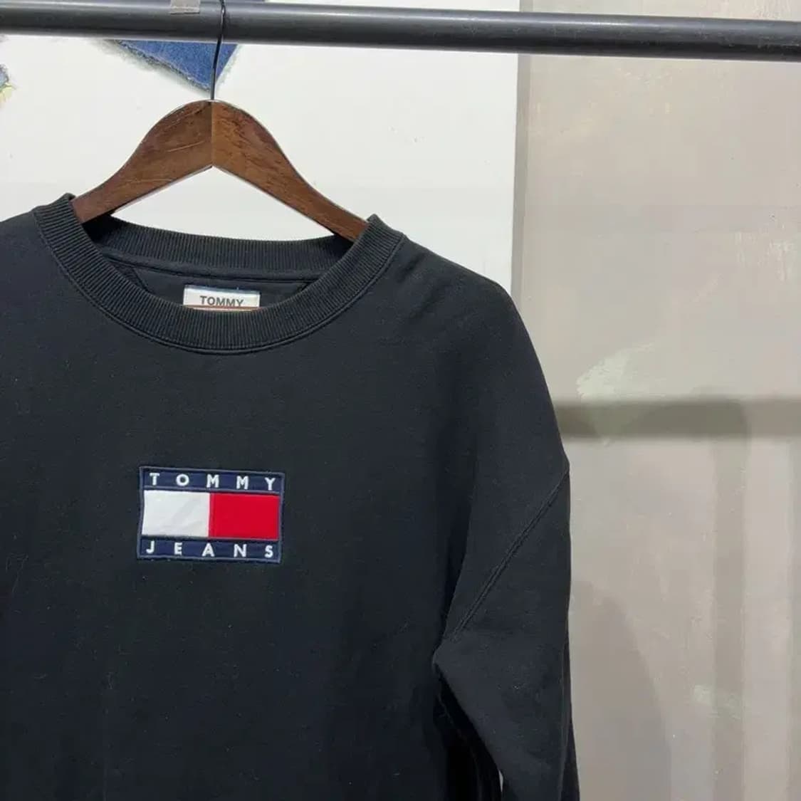 (105) 타미진스 캐주얼 자수 맨투맨 긴팔 티 상품이미지3